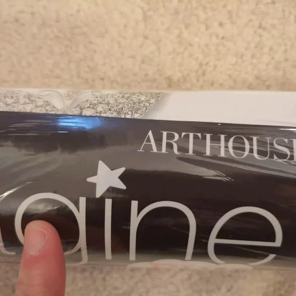 Arthouse Tiffany Stripe White Wallpaper - Elegant Stripe Design, Easy Paste, 10m Roll - Image 4